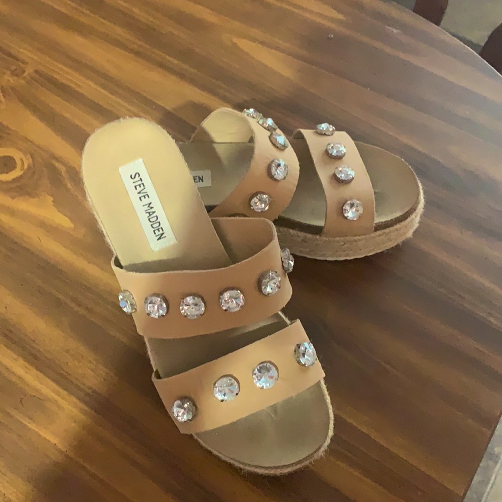 Steve madden camel platfrom sandals with jewel studded straps